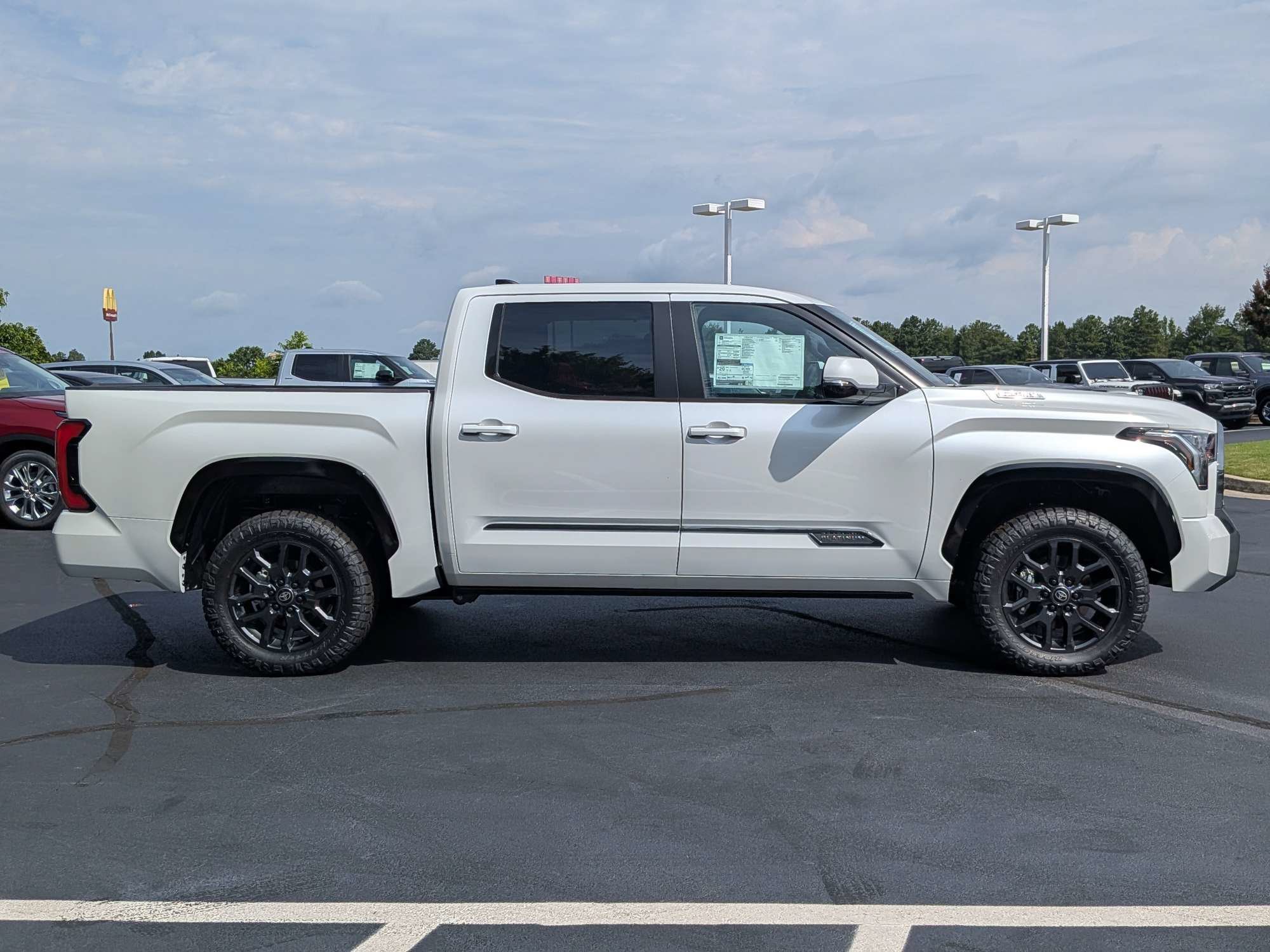 2026 Toyota Tundra Platinum - Photo 9