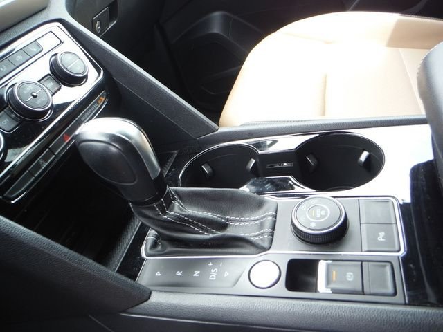 Used 2022  Volkswagen 3.6L V6 SEL image 18