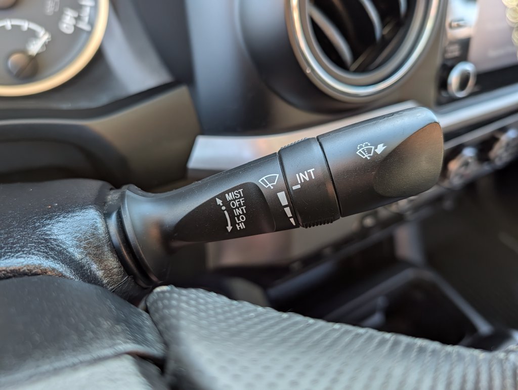 Used 2020 Gray Toyota SR5 image 27