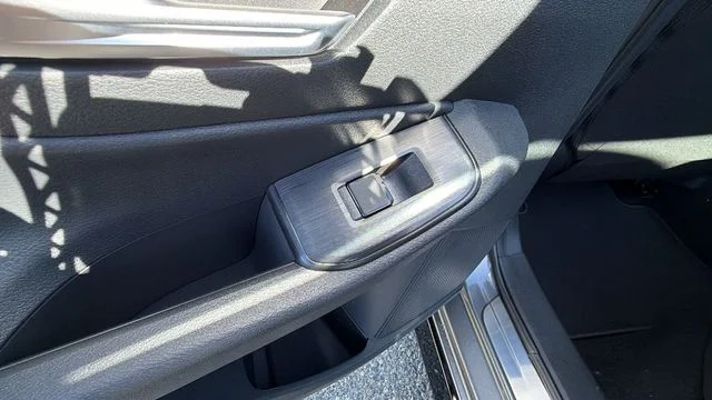 2026 Nissan Sentra SR - Photo 15