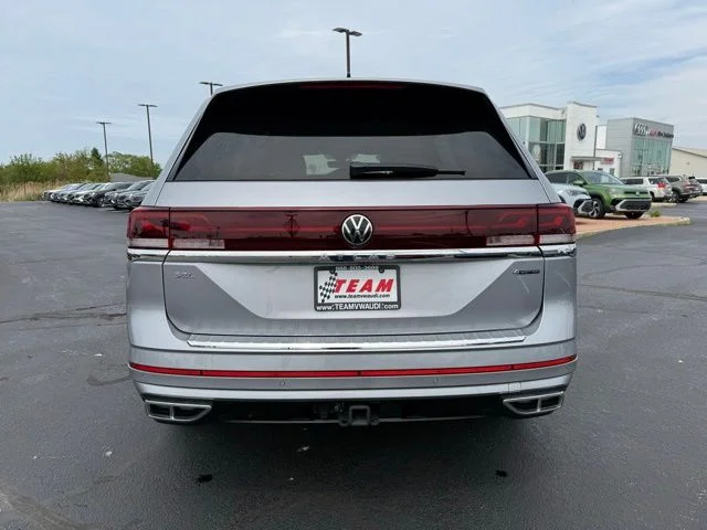 Used 2024 Silver Volkswagen 2.0T SEL Premium R-Line image 6