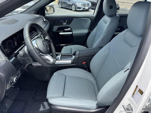 New 2026 Polar White Mercedes-Benz GLA 250 image 2