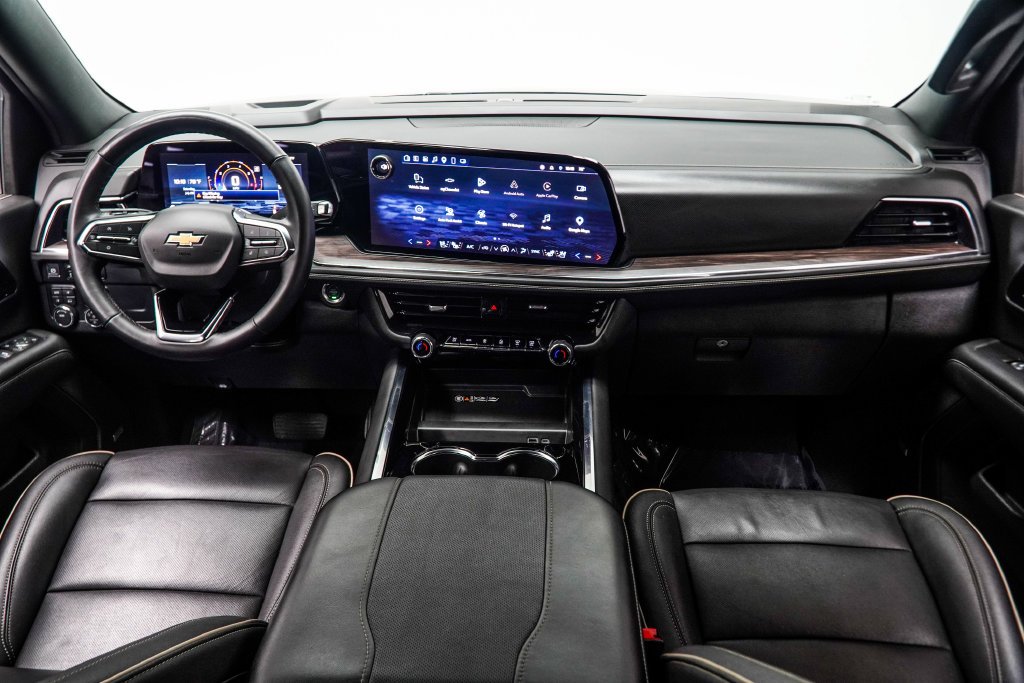 Used 2025 Black Chevrolet Premier image 7