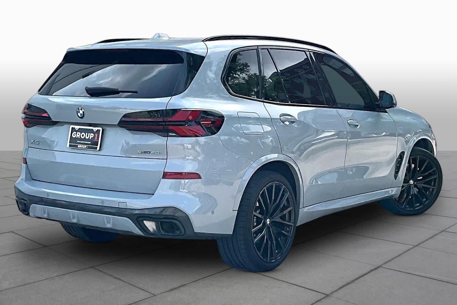 Used 2025 Brooklyn Grey Metallic BMW sDrive40i image 12