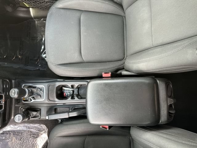 Used 2023 Green Jeep 4-Door Sport S 4x4 image 23