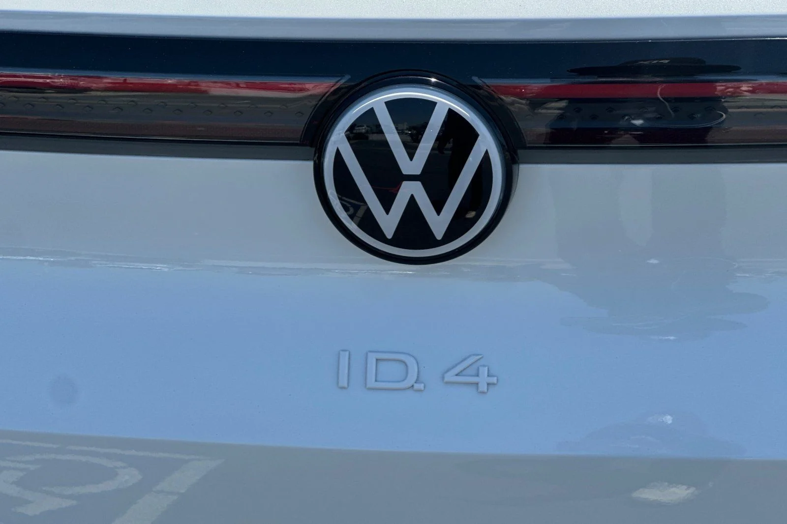 New 2026 White Volkswagen Pro S image 7
