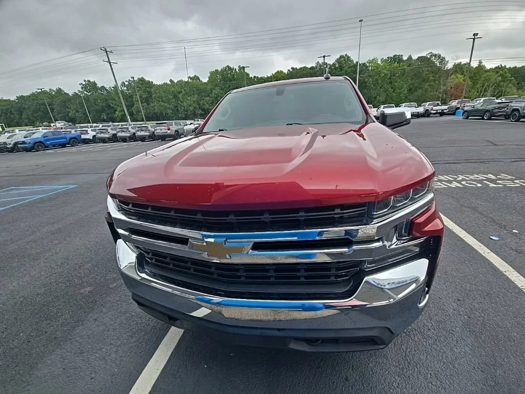 Used 2019 CAJUN RED TINTCOAT Chevrolet LT image 8