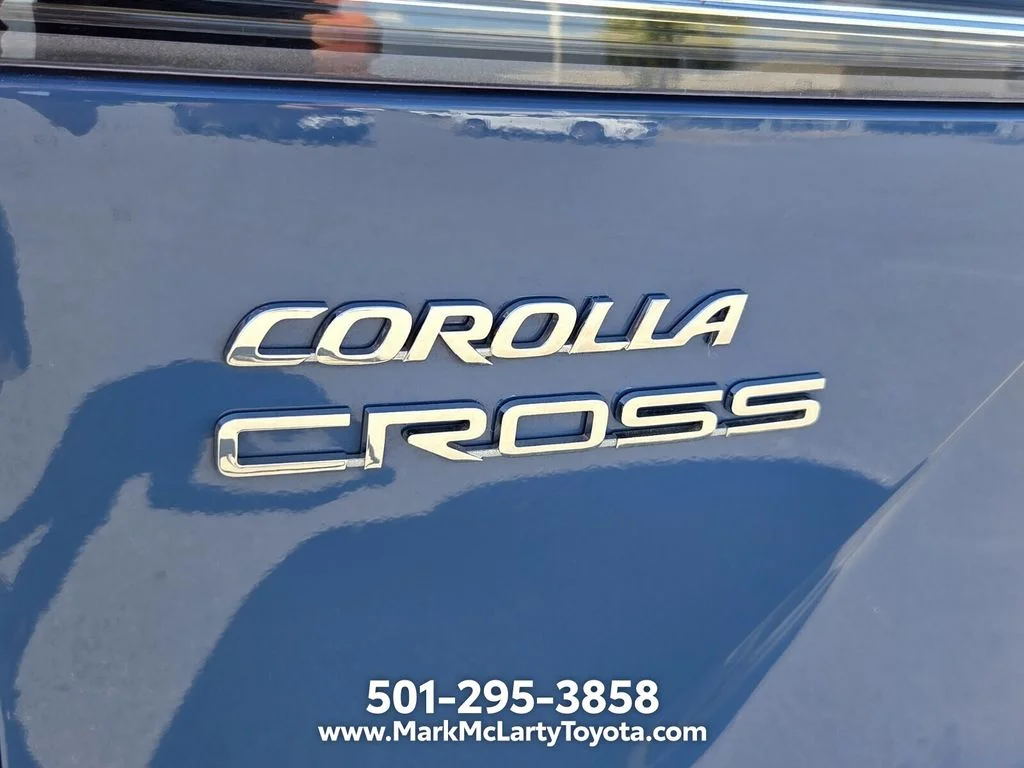 Used 2026 Blue Toyota XLE image 18