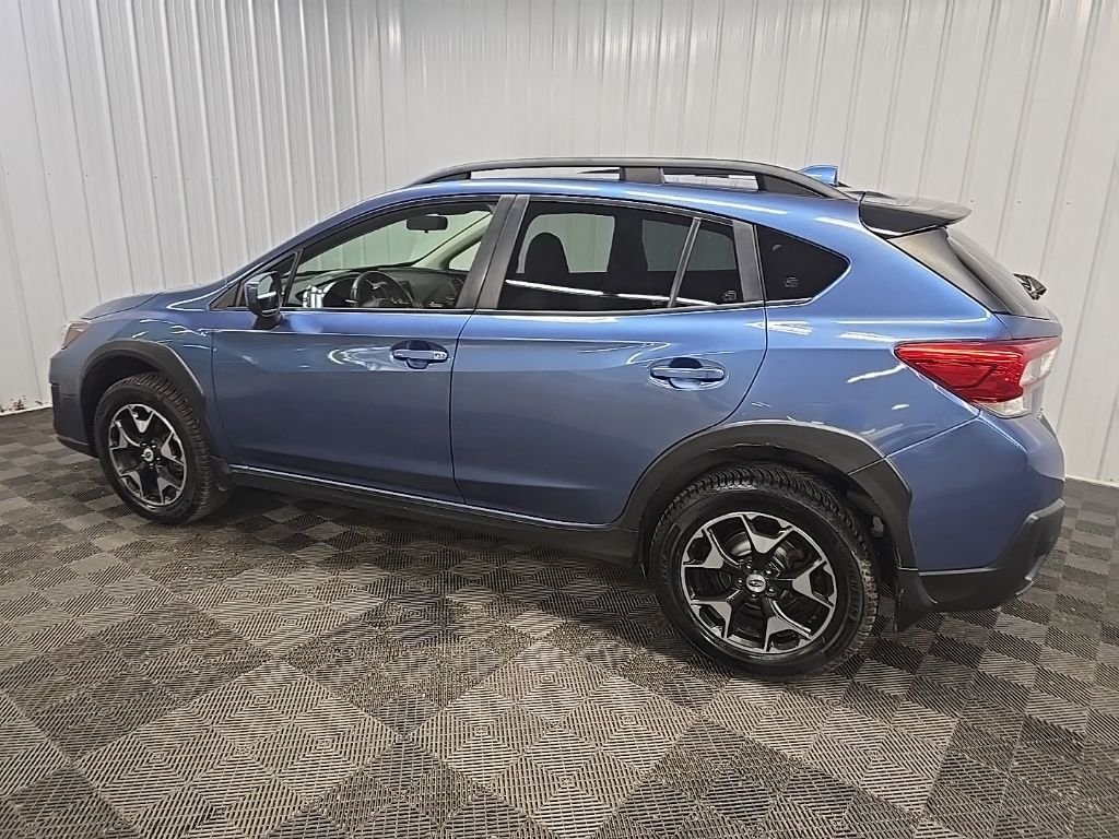 Used 2018 Blue Subaru 2.0i Premium image 4