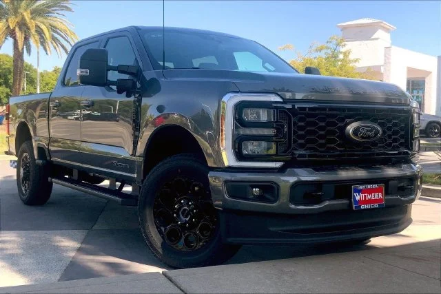 New 2026 Gray Ford XLT image 2