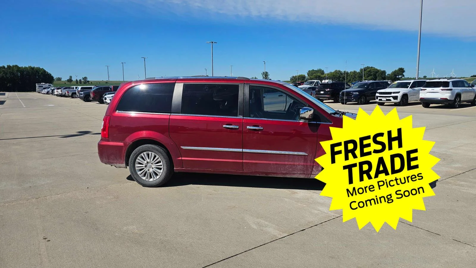Used 2013  CHRYSLER  image 5