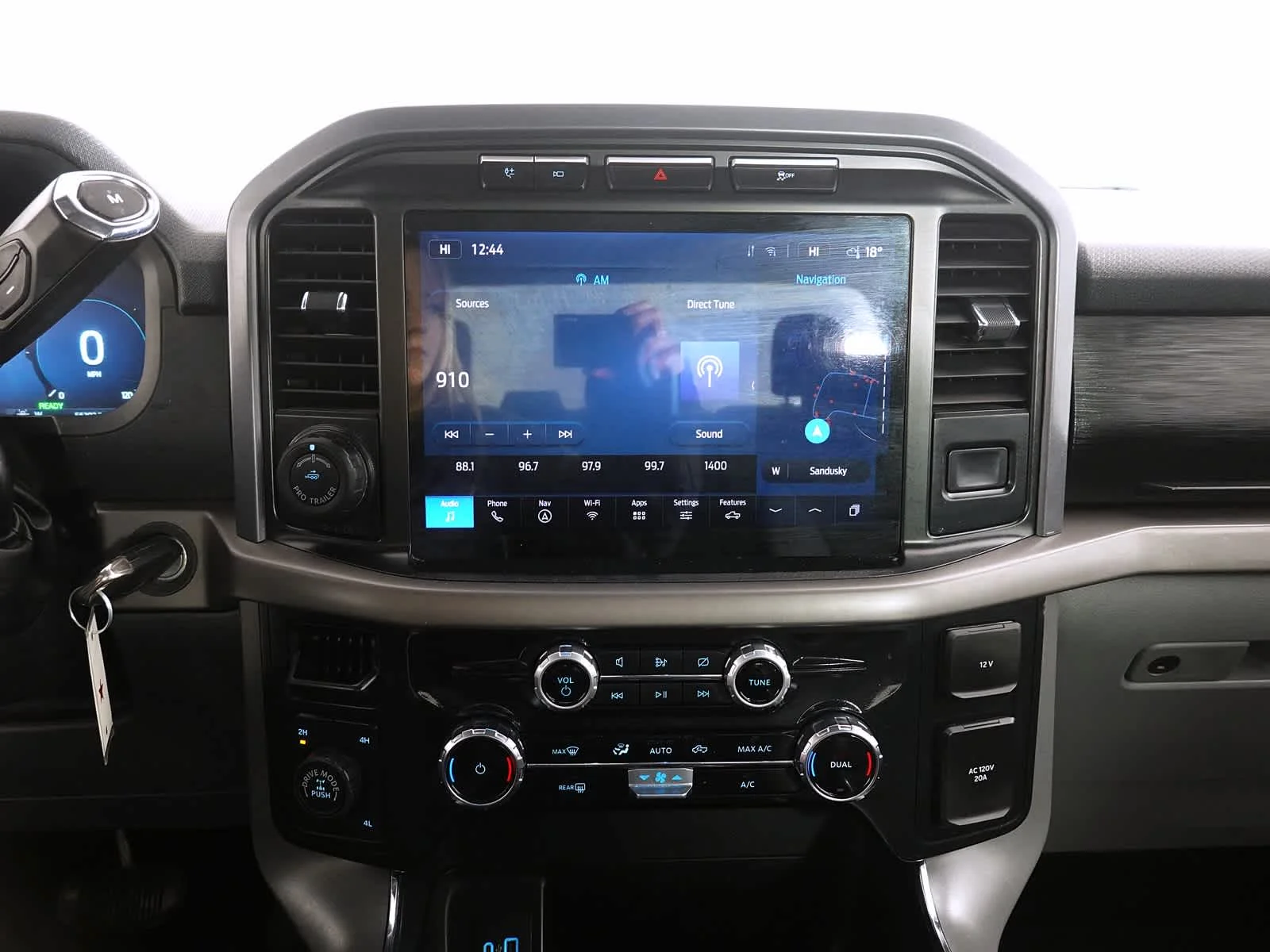 2024 Ford F-150 XLT - Photo 11