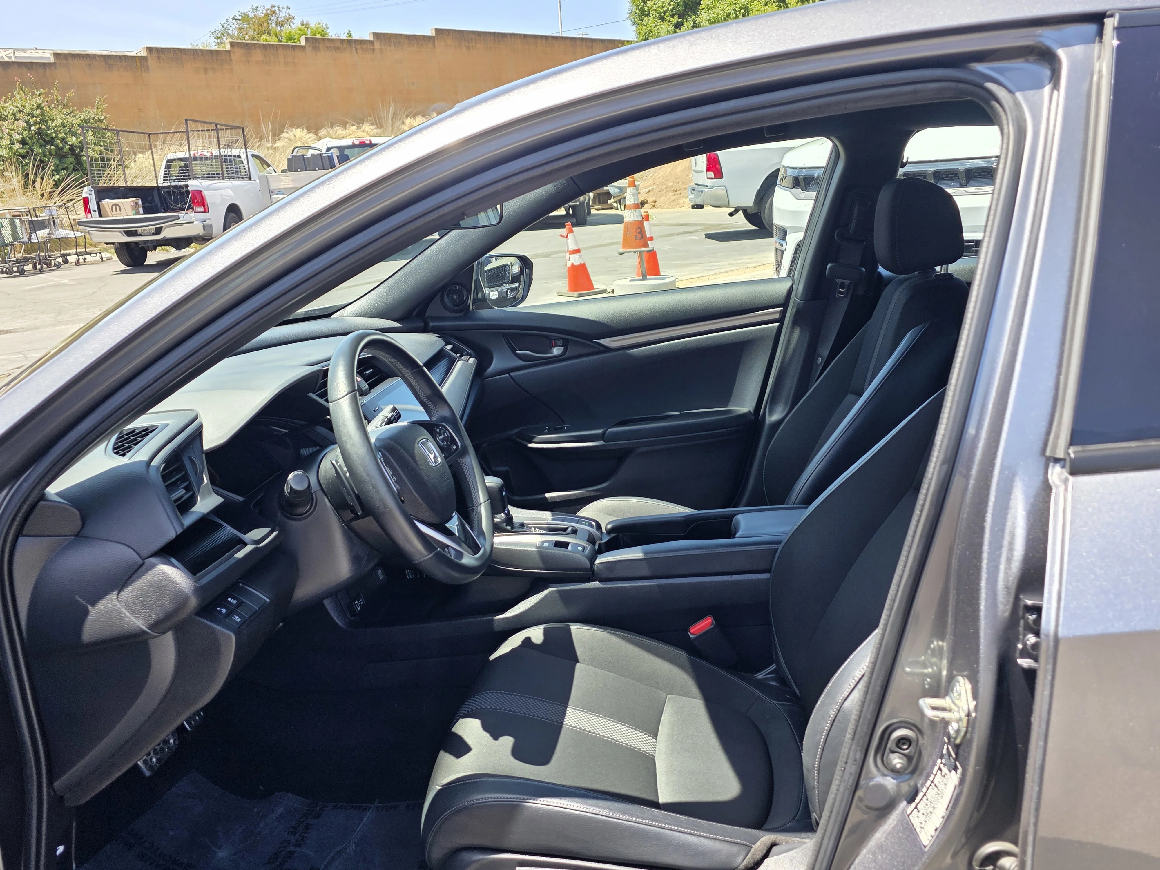 Used 2021  Honda Sport image 12