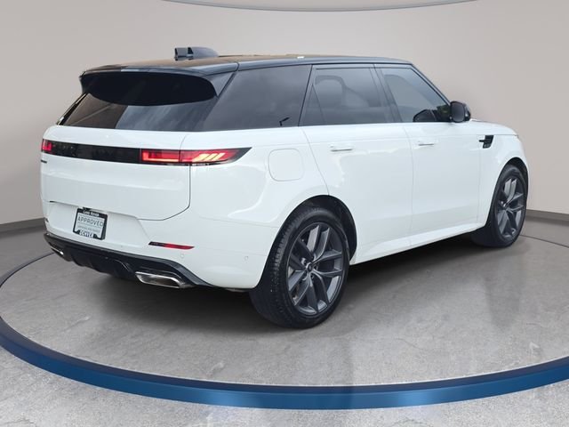 Certified Used 2025 White Land Rover Dynamic SE image 6