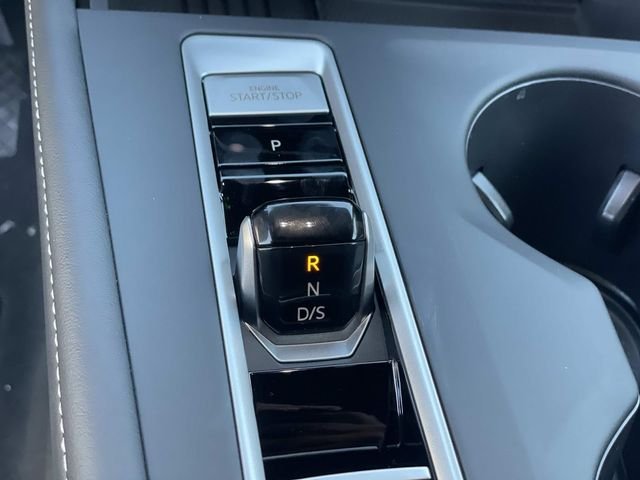 New 2026 White/off-white Volkswagen SE image 17