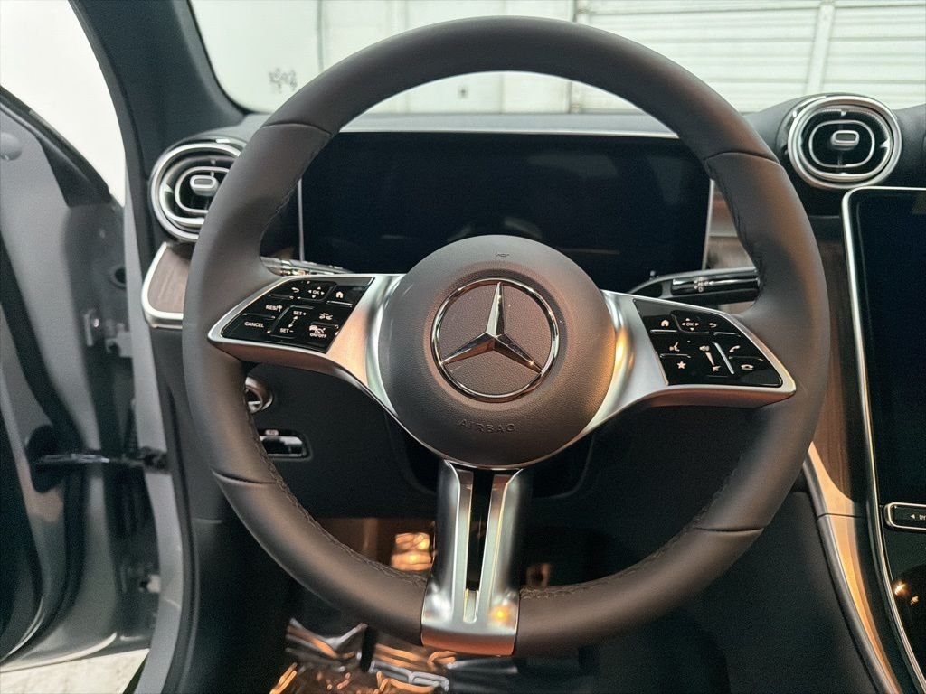 Used 2026 White Mercedes-Benz GLC 300 image 15