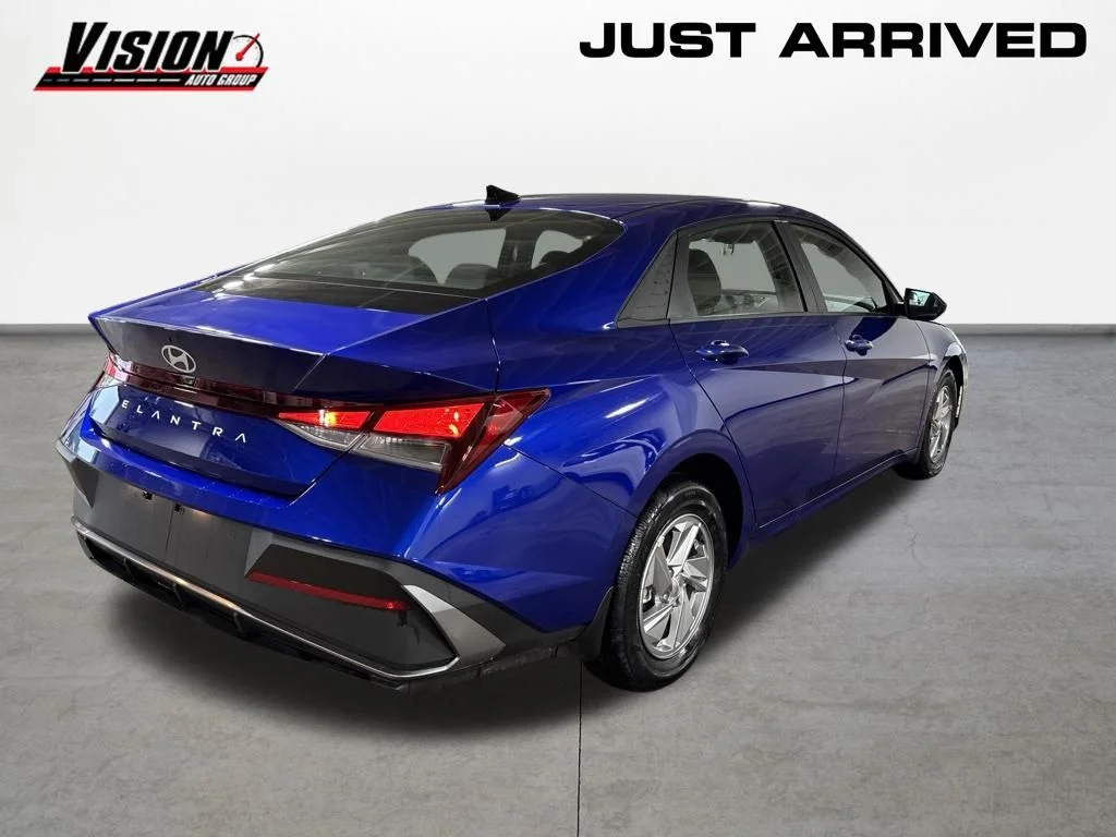 New 2025 Blue Hyundai SE image 5