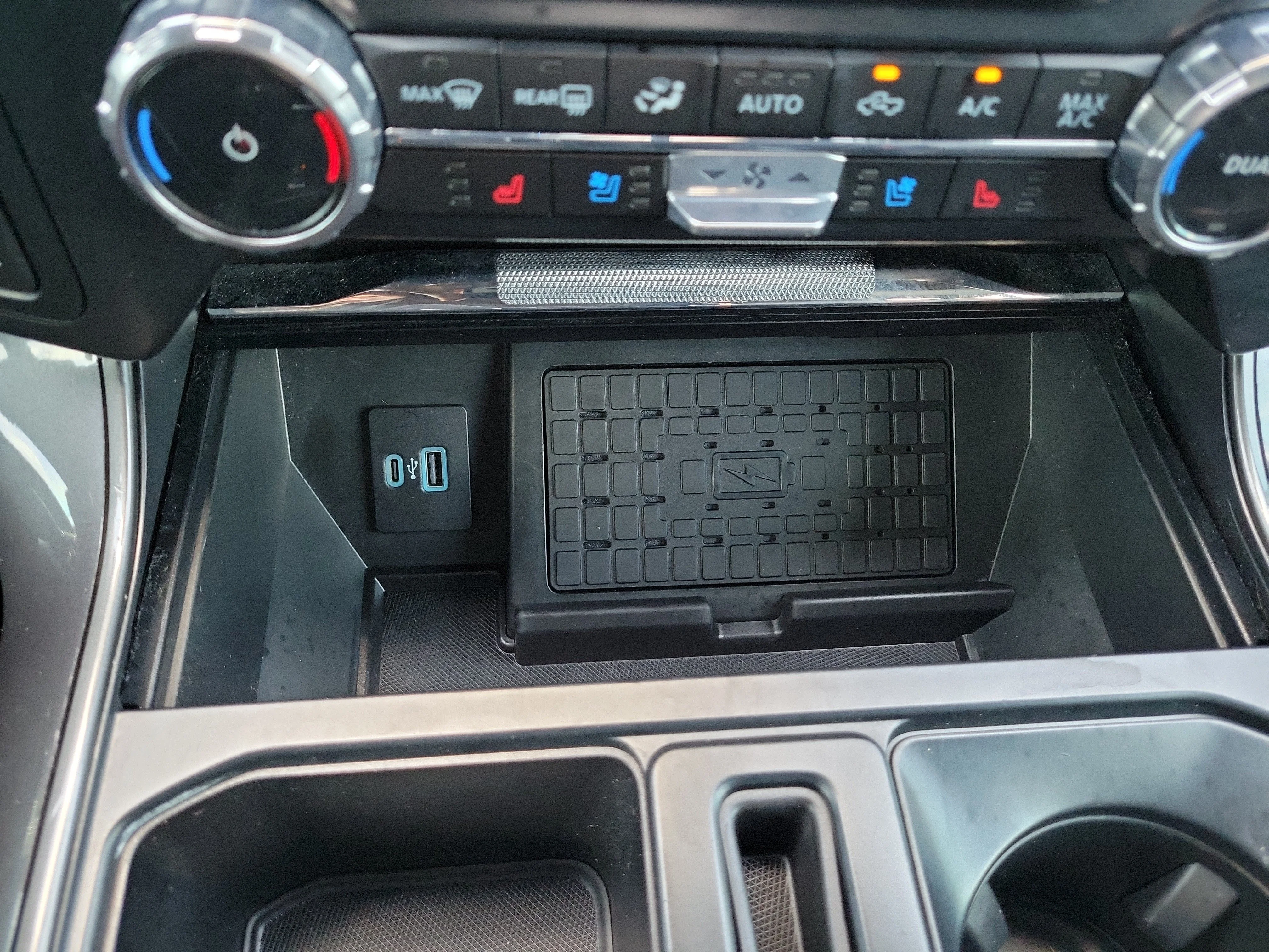 Used 2023 Gray Metallic Ford Tremor image 28