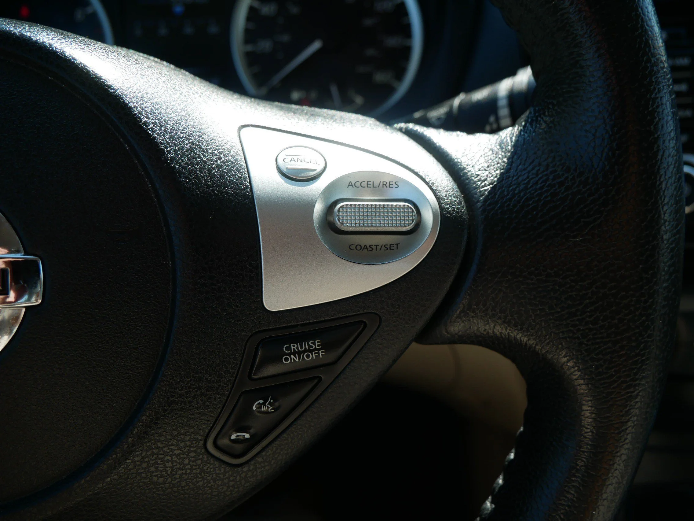Used 2016 Deep Blue Pearl Nissan SV image 29