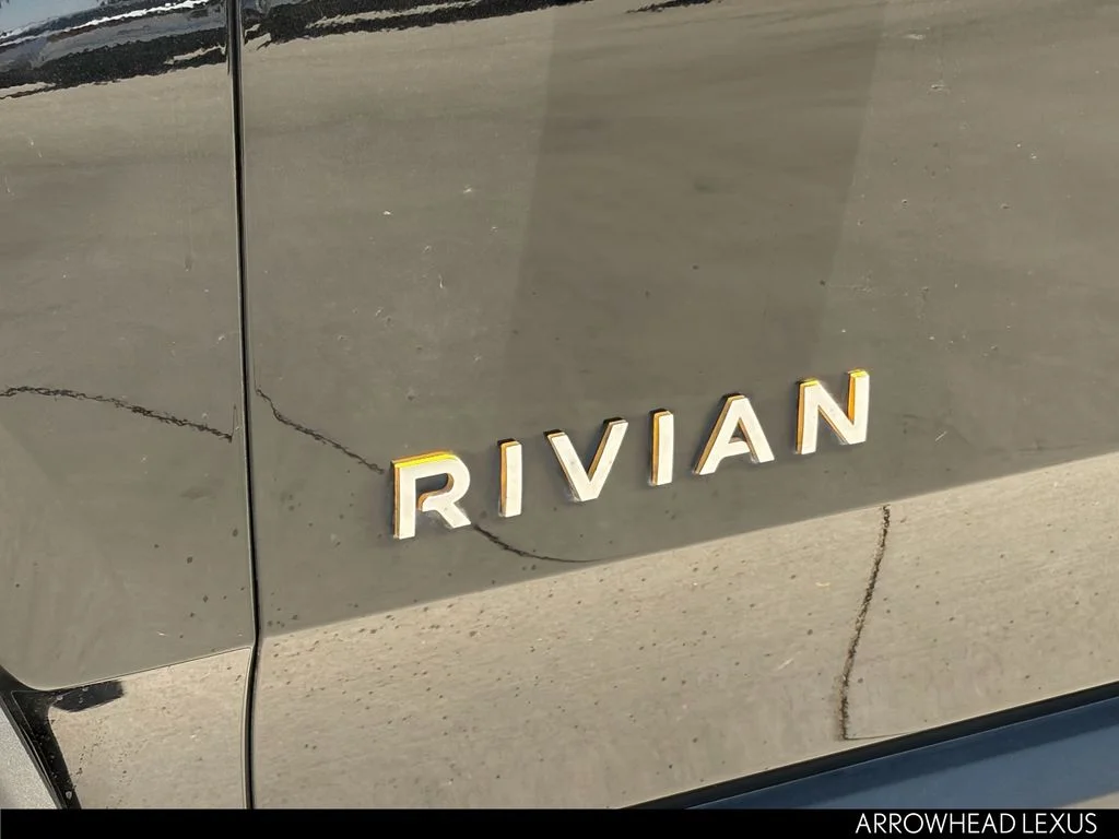 Used 2023  Rivian Adventure image 11