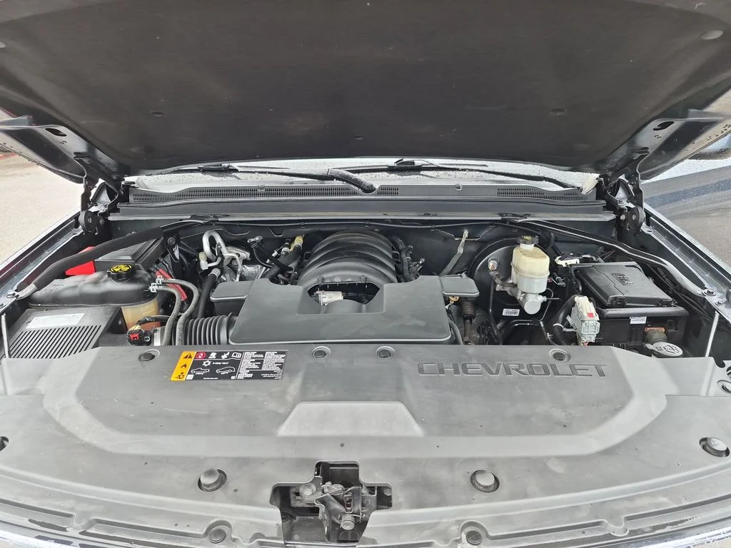 Used 2019 Gray Chevrolet LT image 18