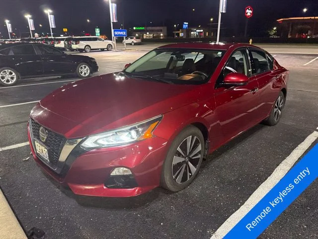 Used 2020 Scarlet Ember Nissan 2.5 SL image 5