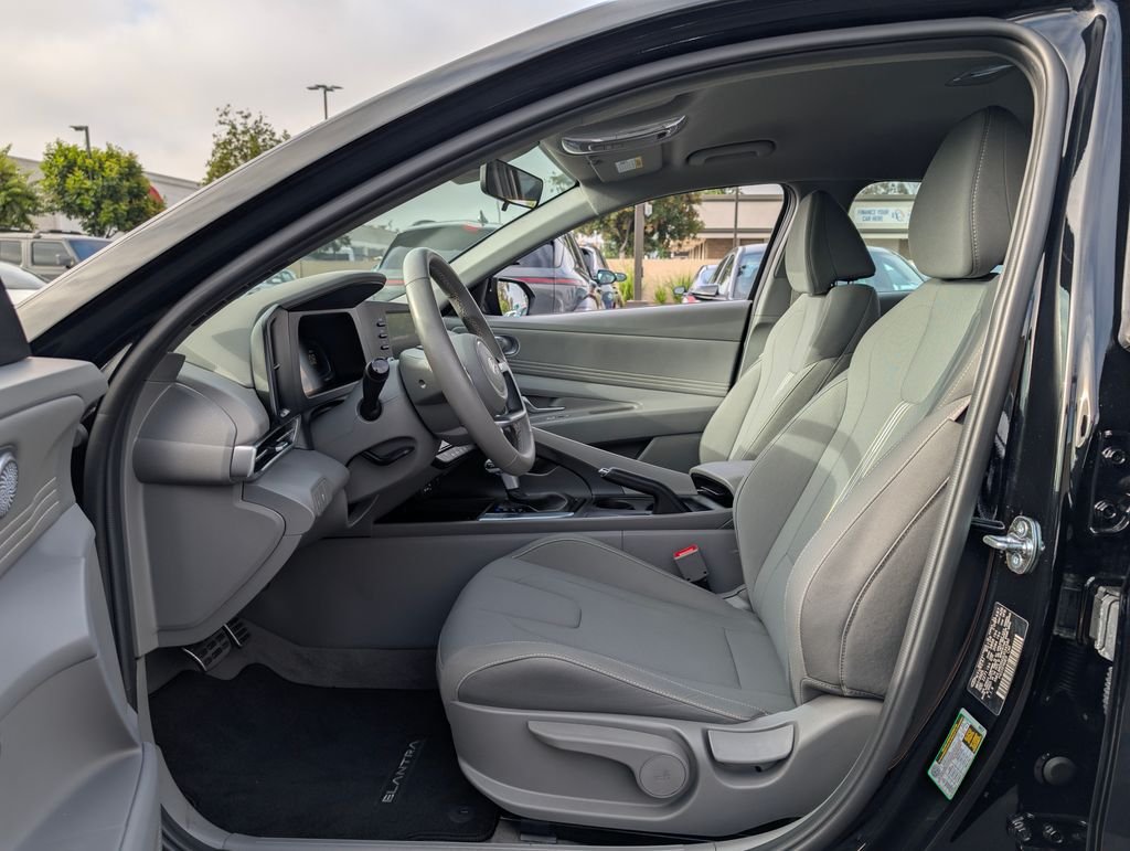 Certified Used 2025 Black Hyundai SEL Sport image 10