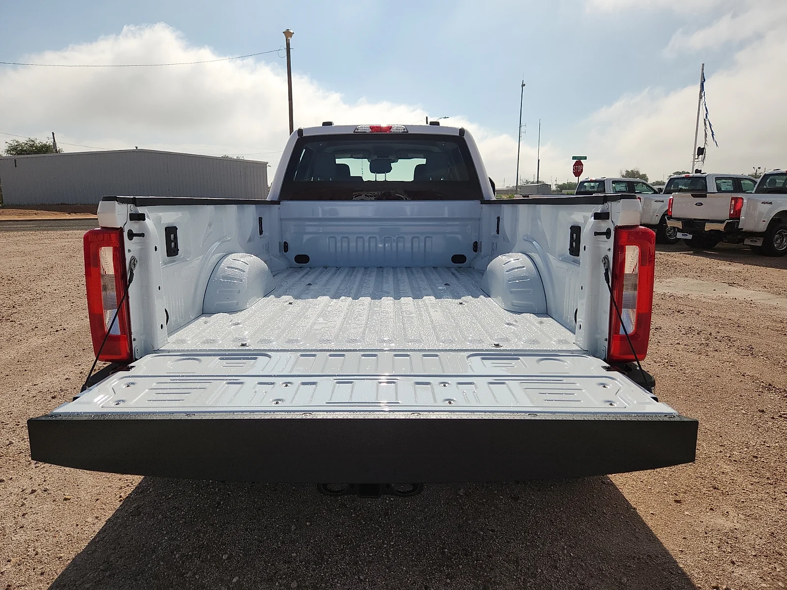 New 2026 Oxford White Ford XL image 12