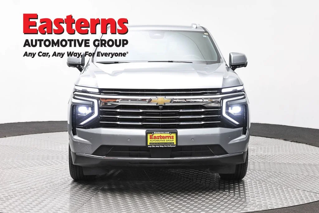 Used 2025 Gray Chevrolet LT image 2