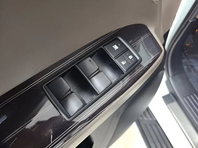 Used 2020 Starfire Pearl Lexus GX 460 Premium image 21