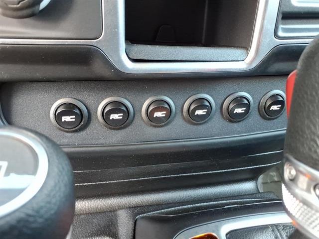 Used 2018 GRAY Jeep Sport image 12