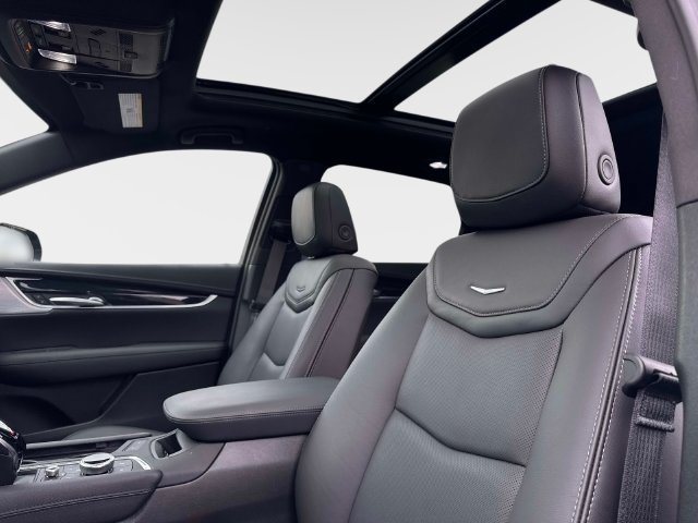 2026 Cadillac XT5 Premium Luxury - Photo 18