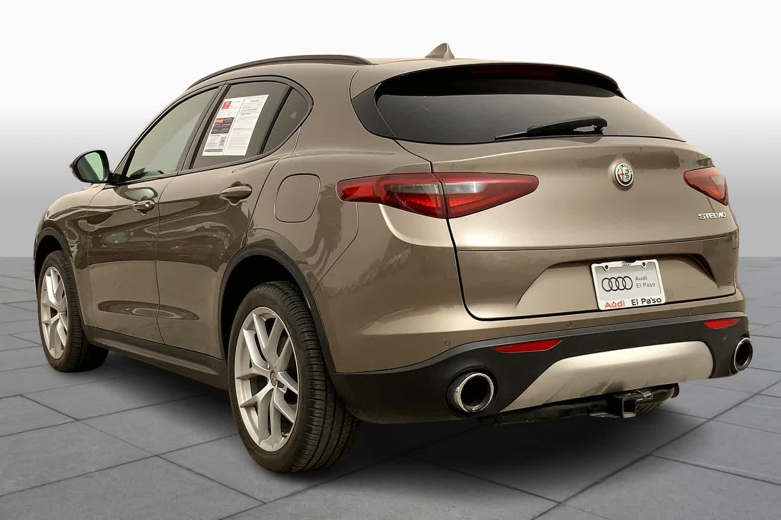 Used 2019 Imola Titanium Metallic Alfa Romeo Sport image 12