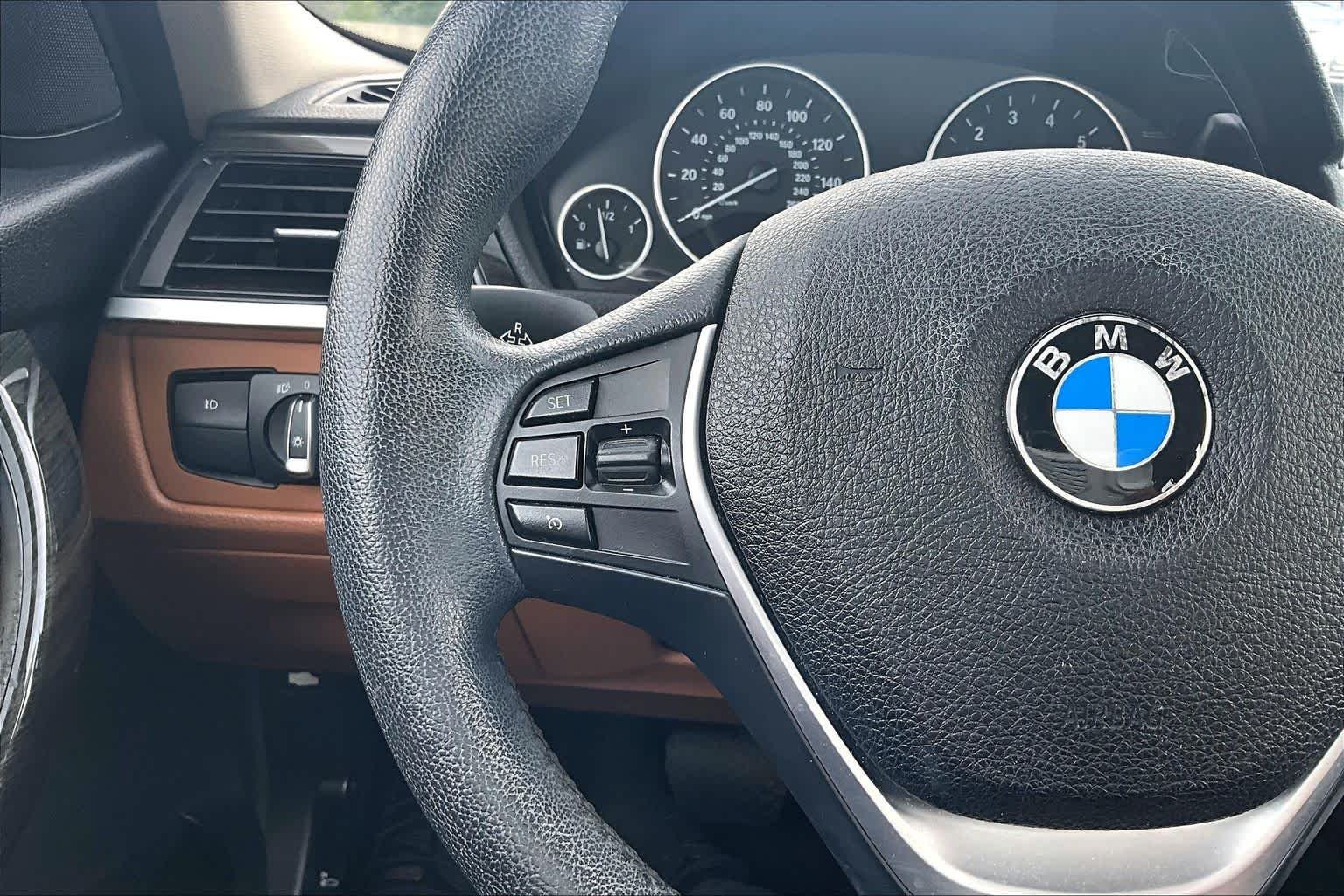 Used 2014 Black Sapphire Metallic BMW 335i image 23