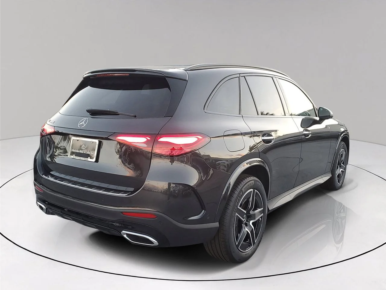 New 2026 Graphite Grey Metallic Mercedes-Benz GLC 300 image 6