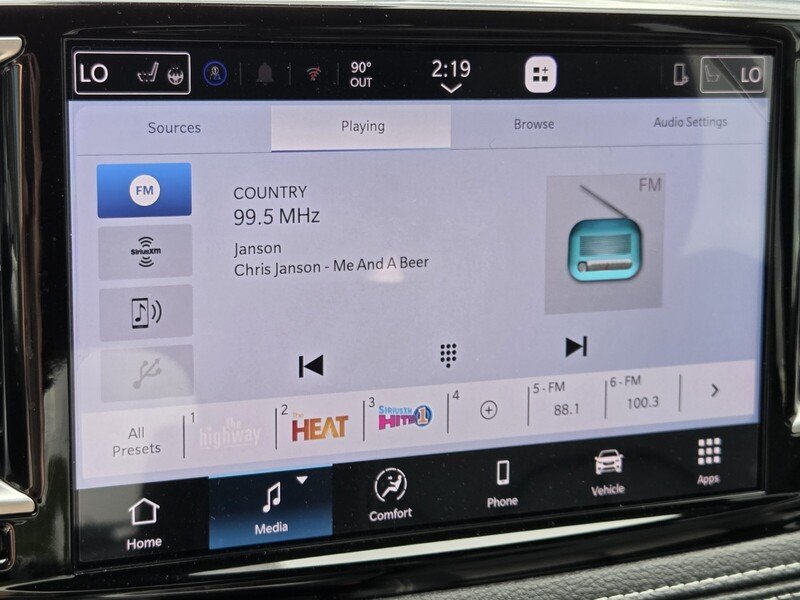 2026 Chrysler Pacifica Select - Photo 25