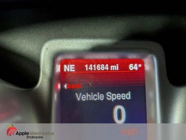 Used 2016 White Dodge Crossroad image 17