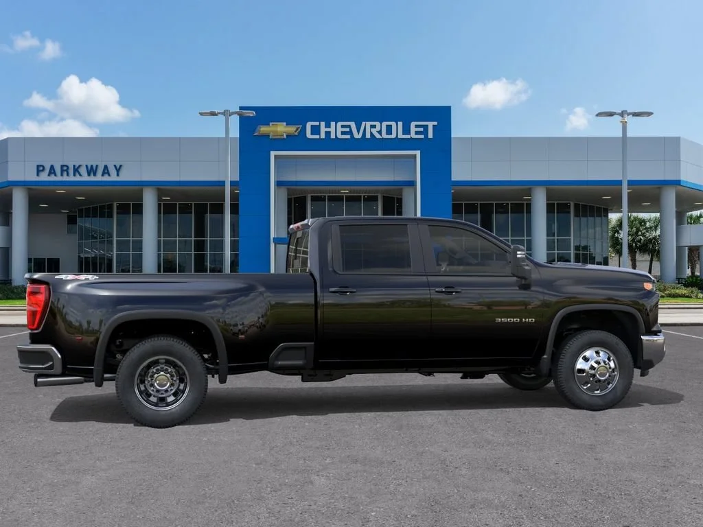 New 2026 Black Chevrolet LT DRW image 5