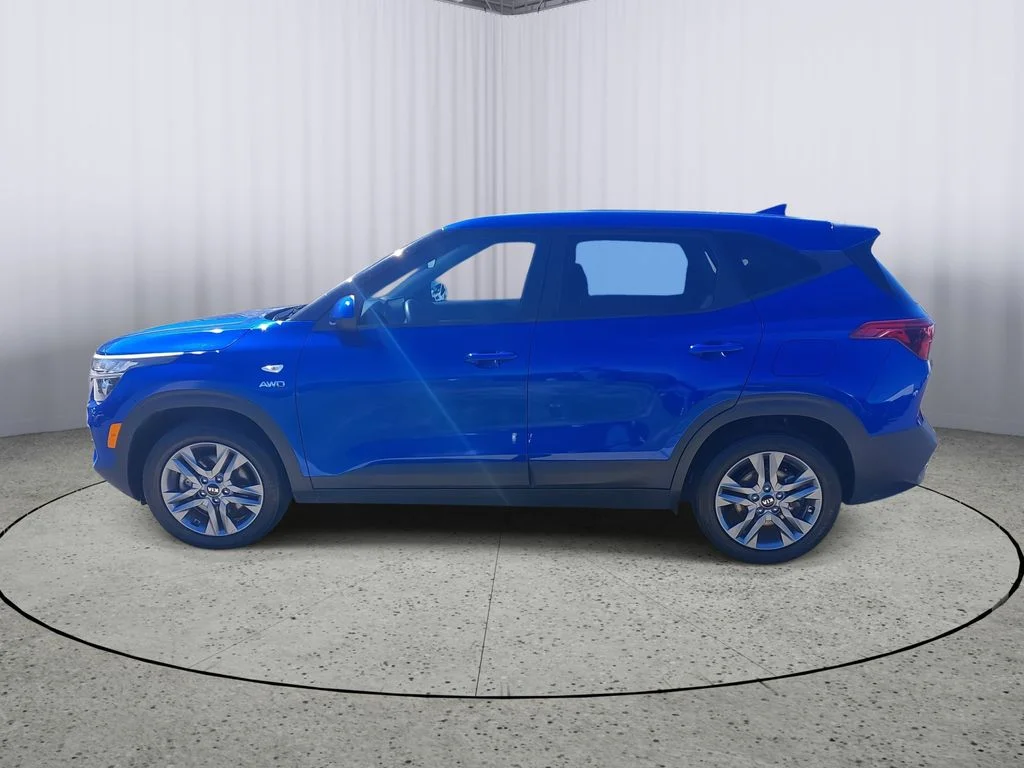 Used 2021 Blue Kia LX image 6