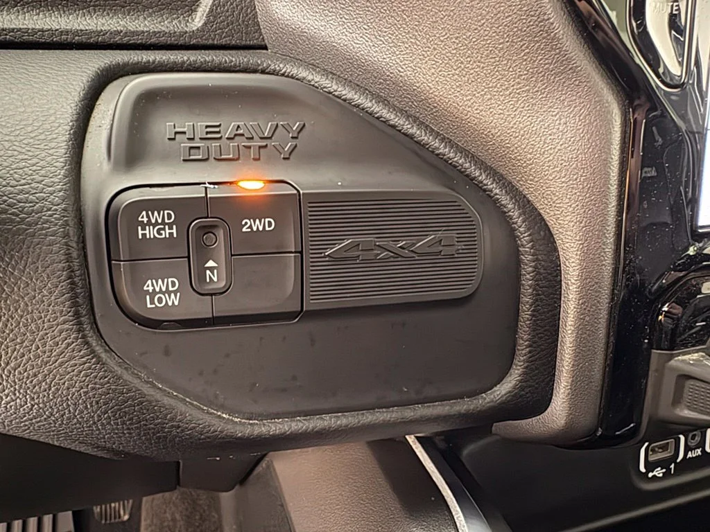 Used 2024 Silver Ram Laramie image 28
