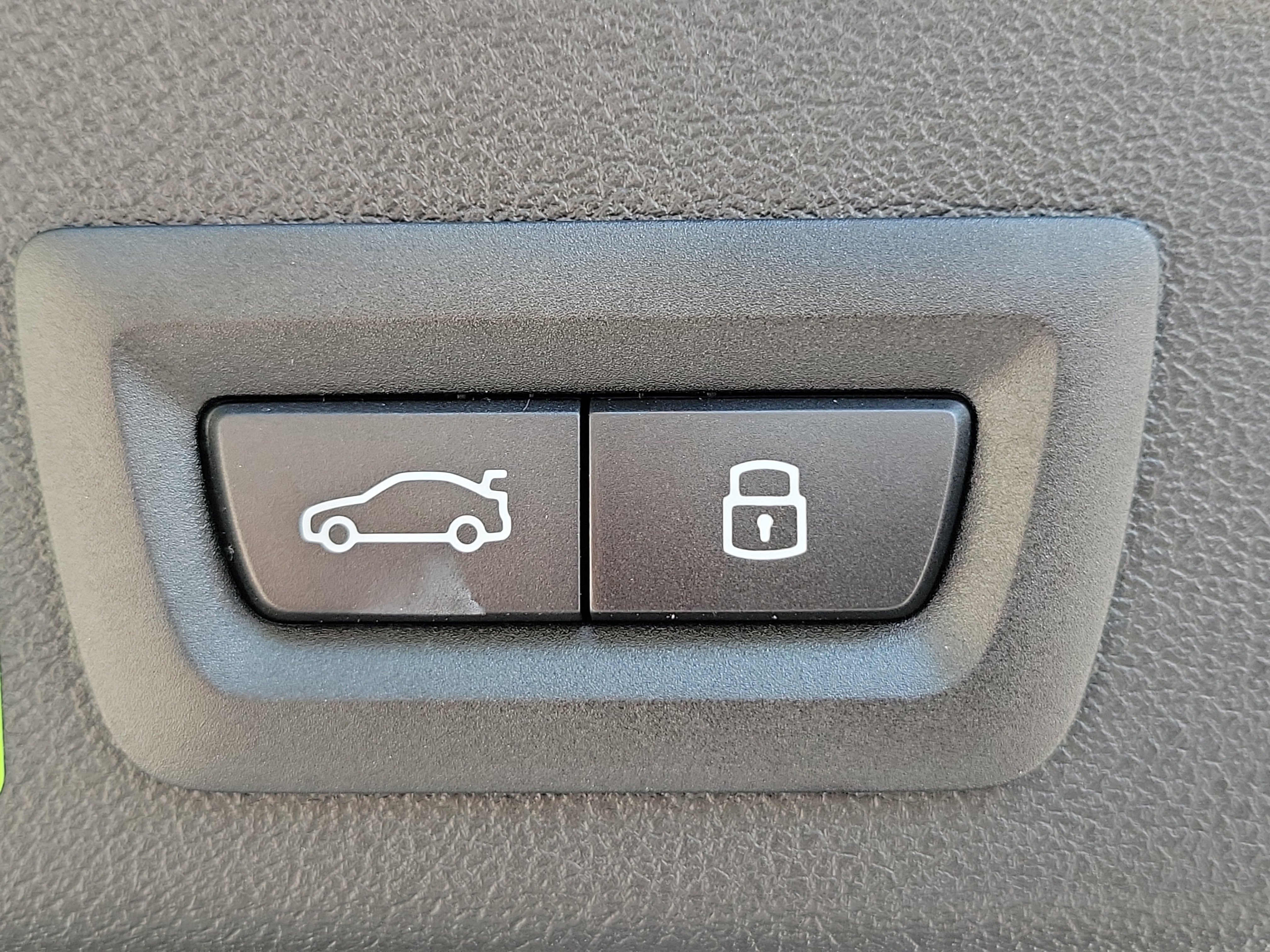 New 2026 Brooklyn Grey Metallic BMW xDrive40i image 8