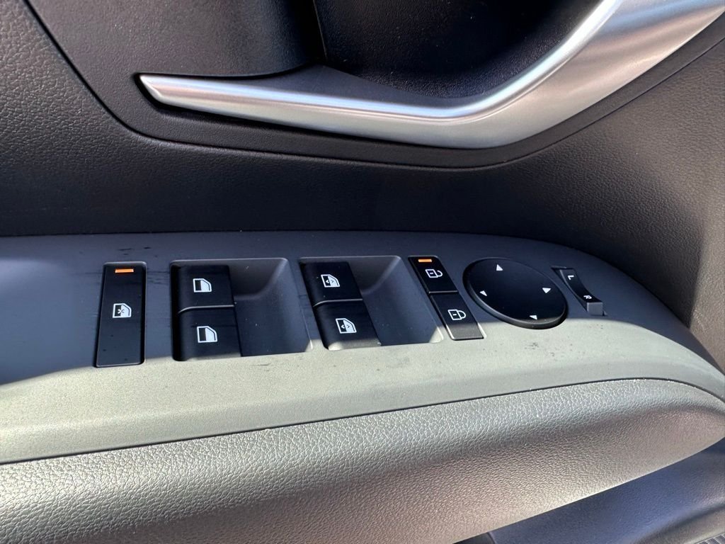New 2026 White Hyundai SEL AWD image 15