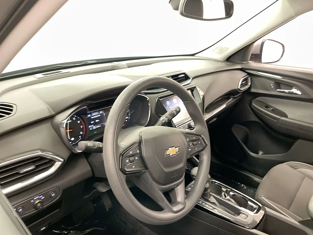 Used 2023 Sterling Gray Metallic Chevrolet LT image 10