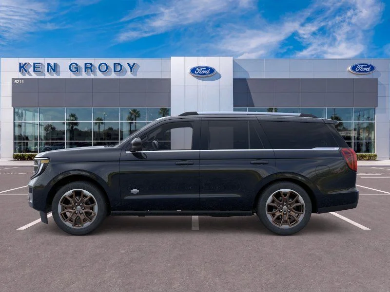New 2026 Agate Black Metallic Ford King Ranch image 4