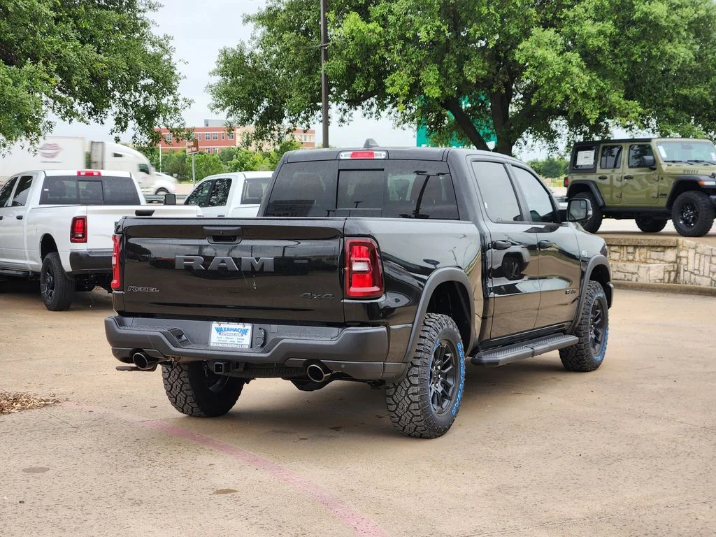 New 2026 Diamond Black Crystal Pearl-Coat Exterior Paint RAM Rebel image 4