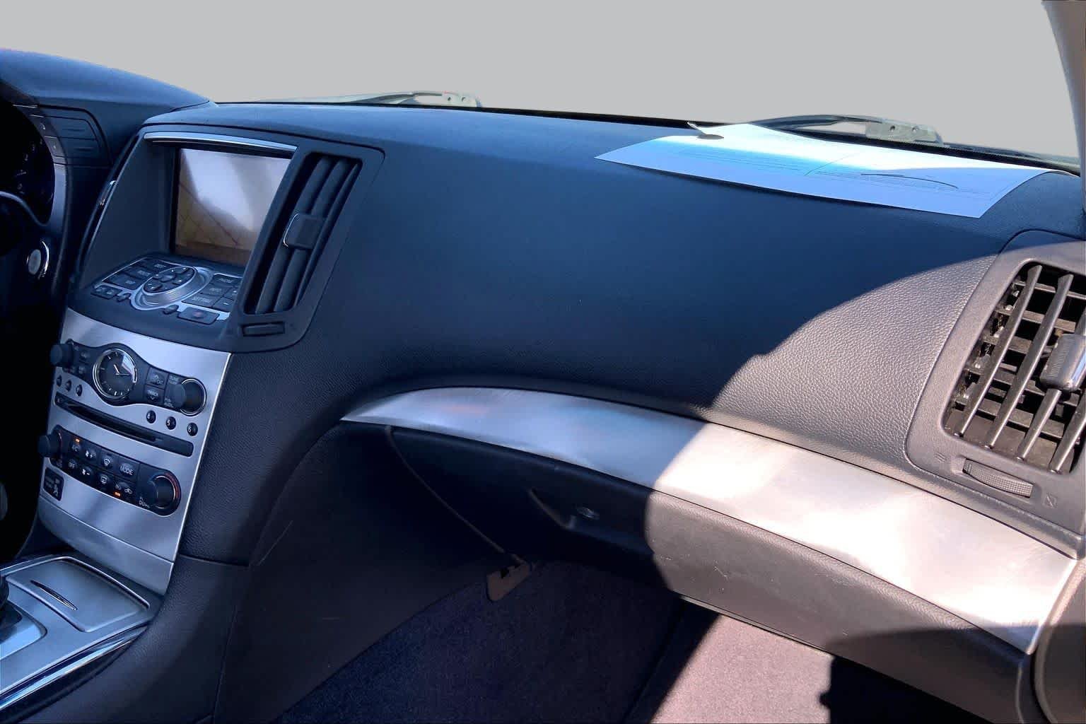 Used 2014 Black Obsidian INFINITI  image 18