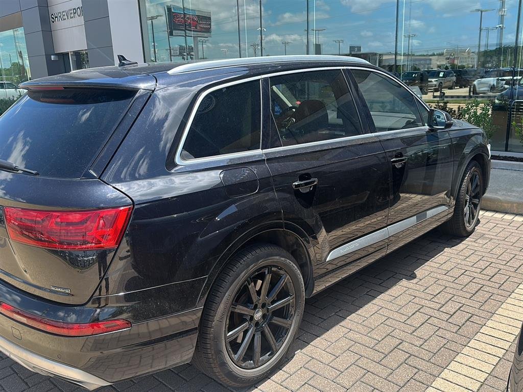 Used 2019 ORCA BLACK METALLIC AUDI QUATTRO image 2