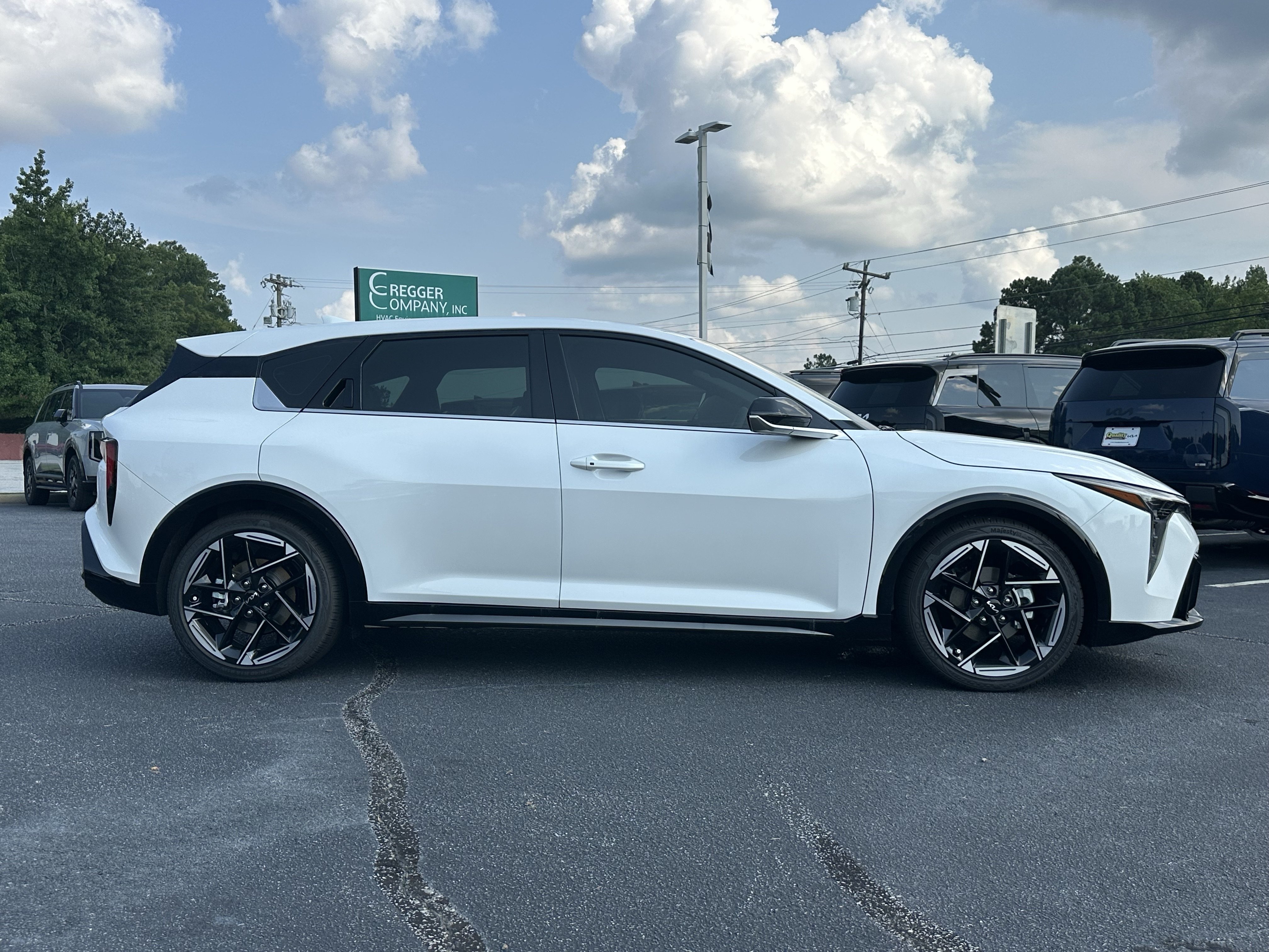 New 2026 Snow White Pearl Kia GT-Line image 9