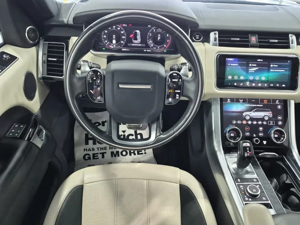 Used 2021 Ligurian Black Land Rover HSE Dynamic image 10
