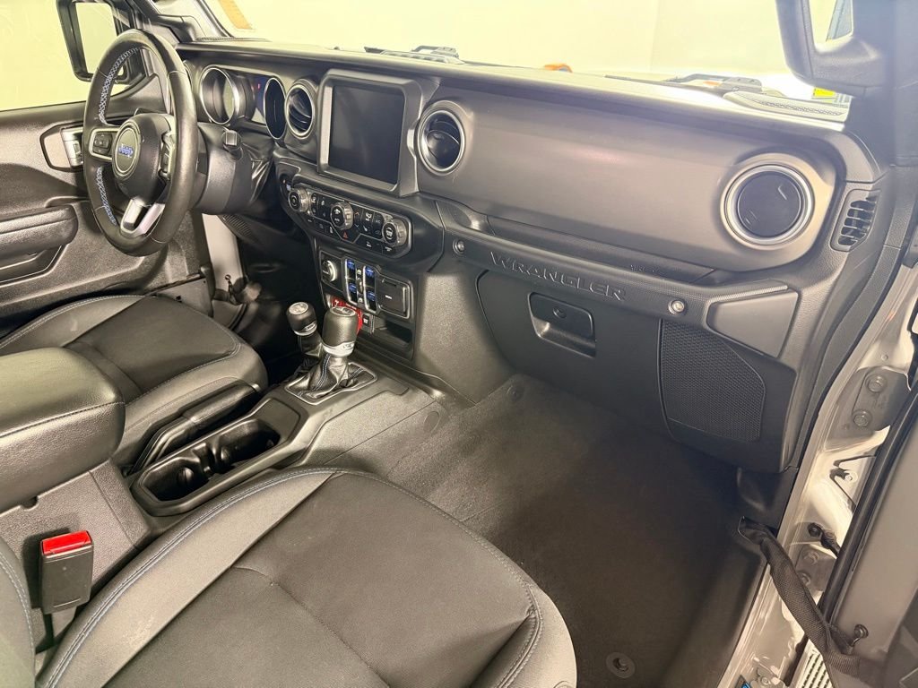 Used 2022 Gray Jeep Unlimited Rubicon 4xe image 36